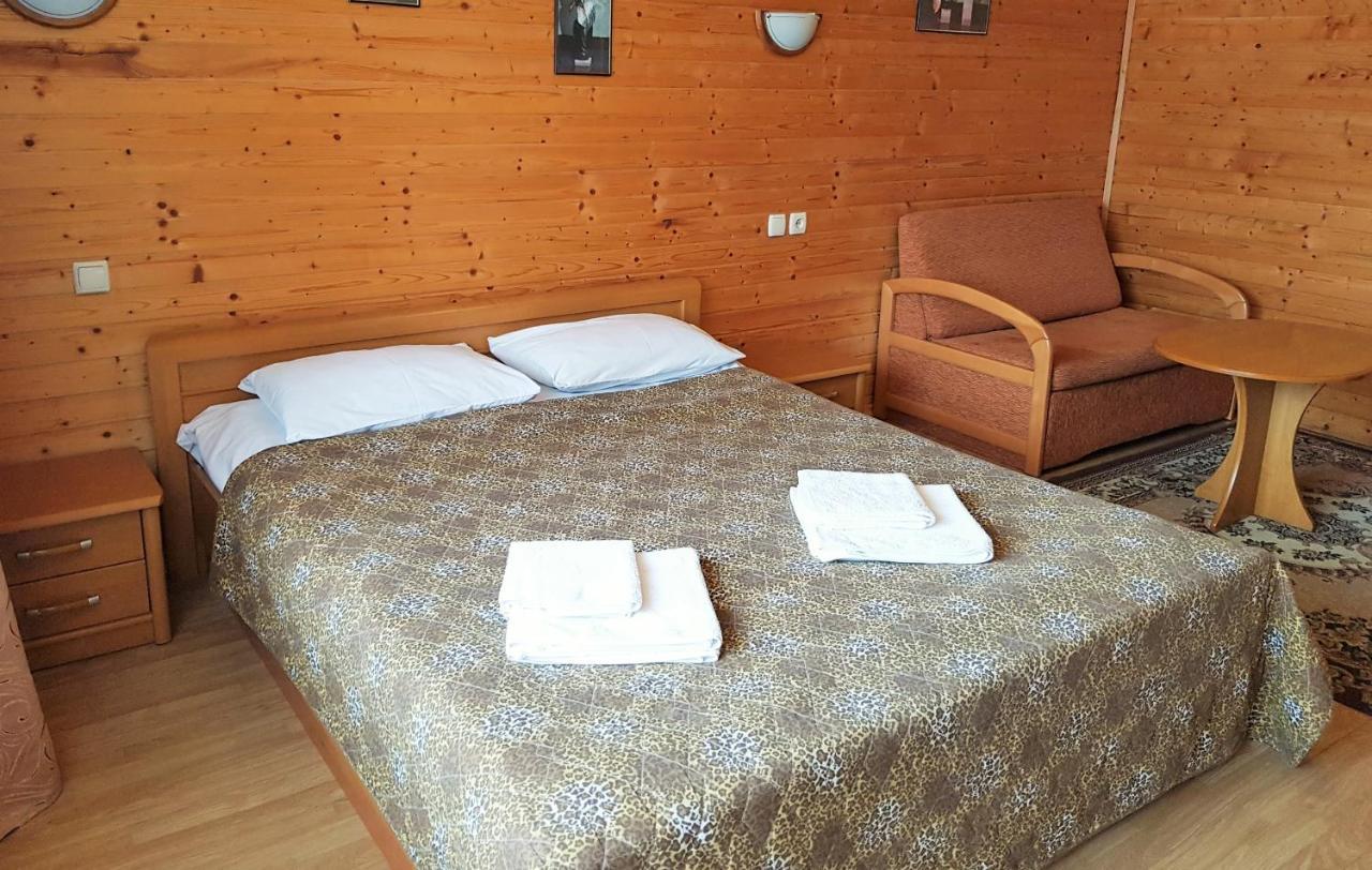 Karpatski Zori Hotel 부코벨 외부 사진