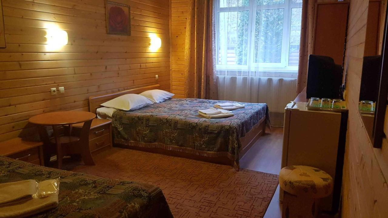 Karpatski Zori Hotel 부코벨 외부 사진