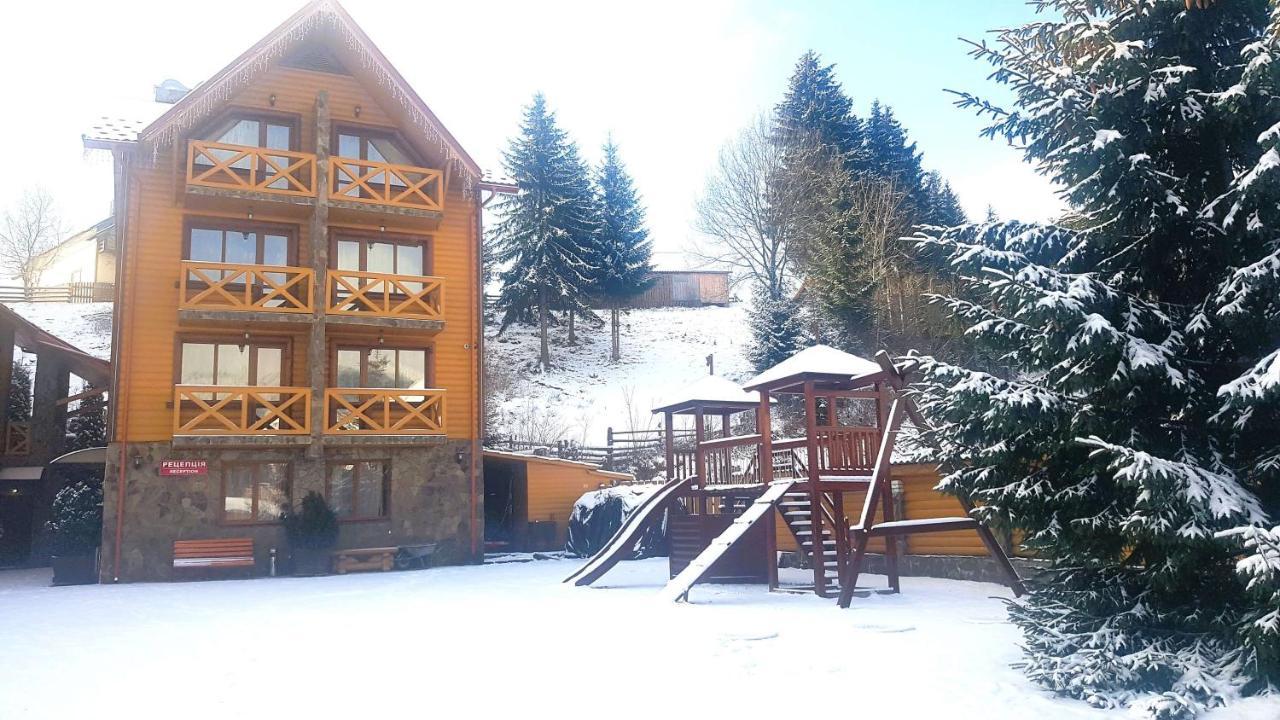 Karpatski Zori Hotel 부코벨 외부 사진