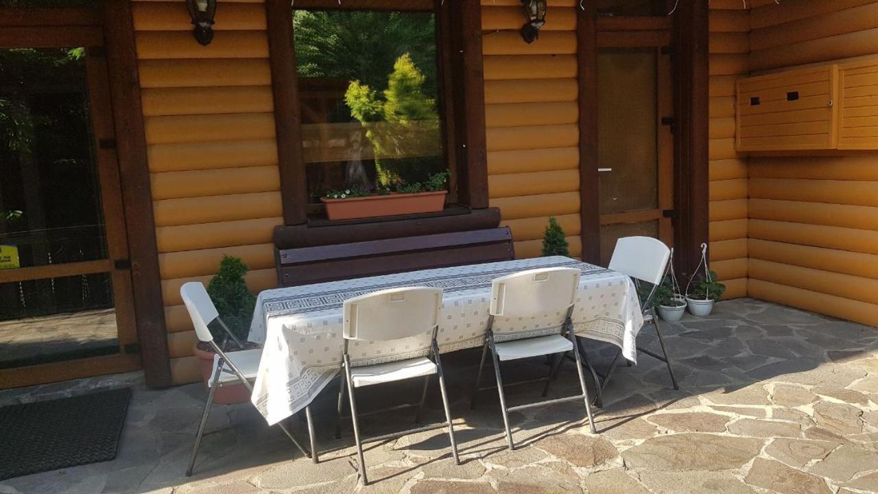 Karpatski Zori Hotel 부코벨 외부 사진
