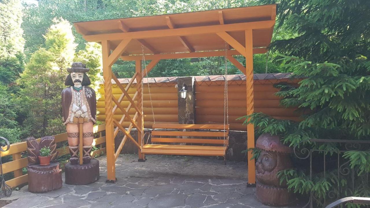 Karpatski Zori Hotel 부코벨 외부 사진