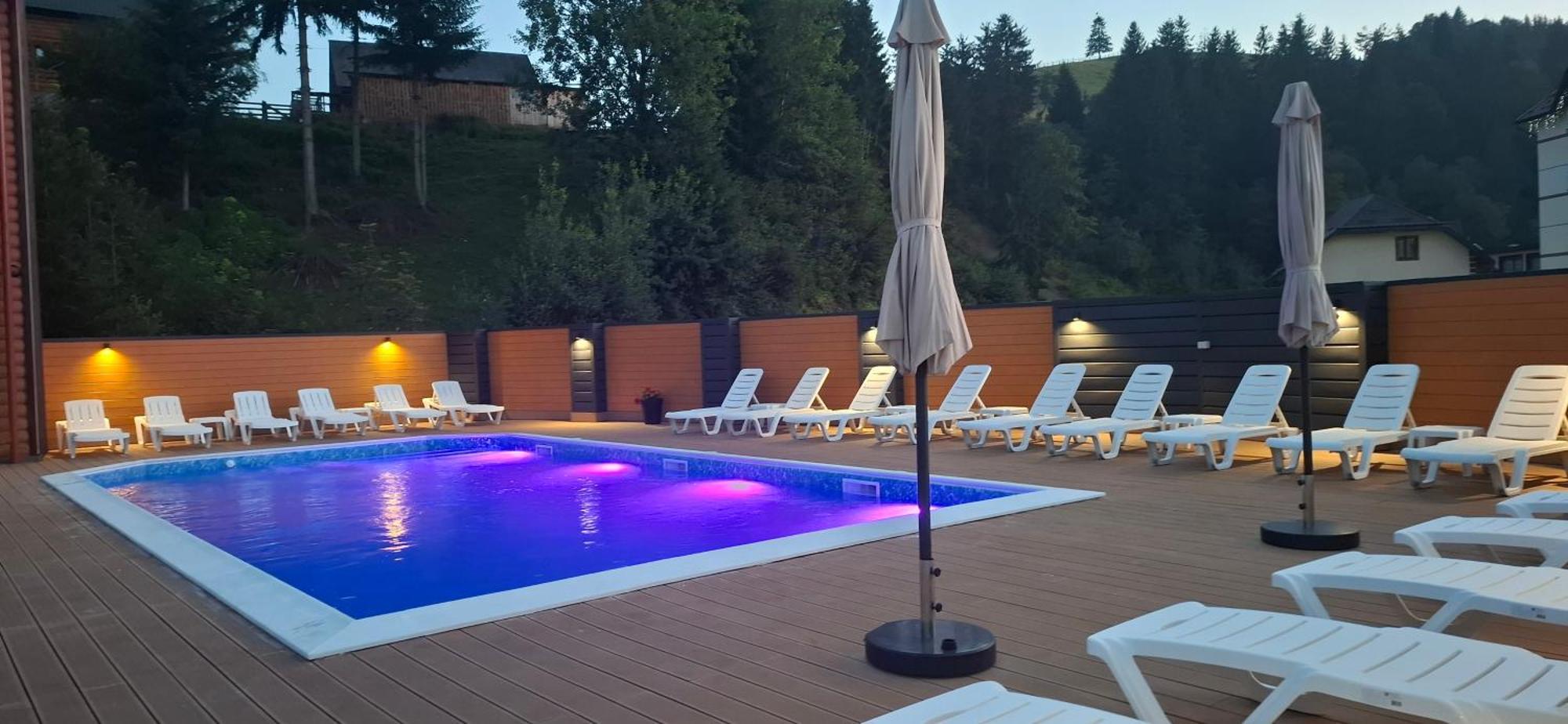 Karpatski Zori Hotel 부코벨 외부 사진