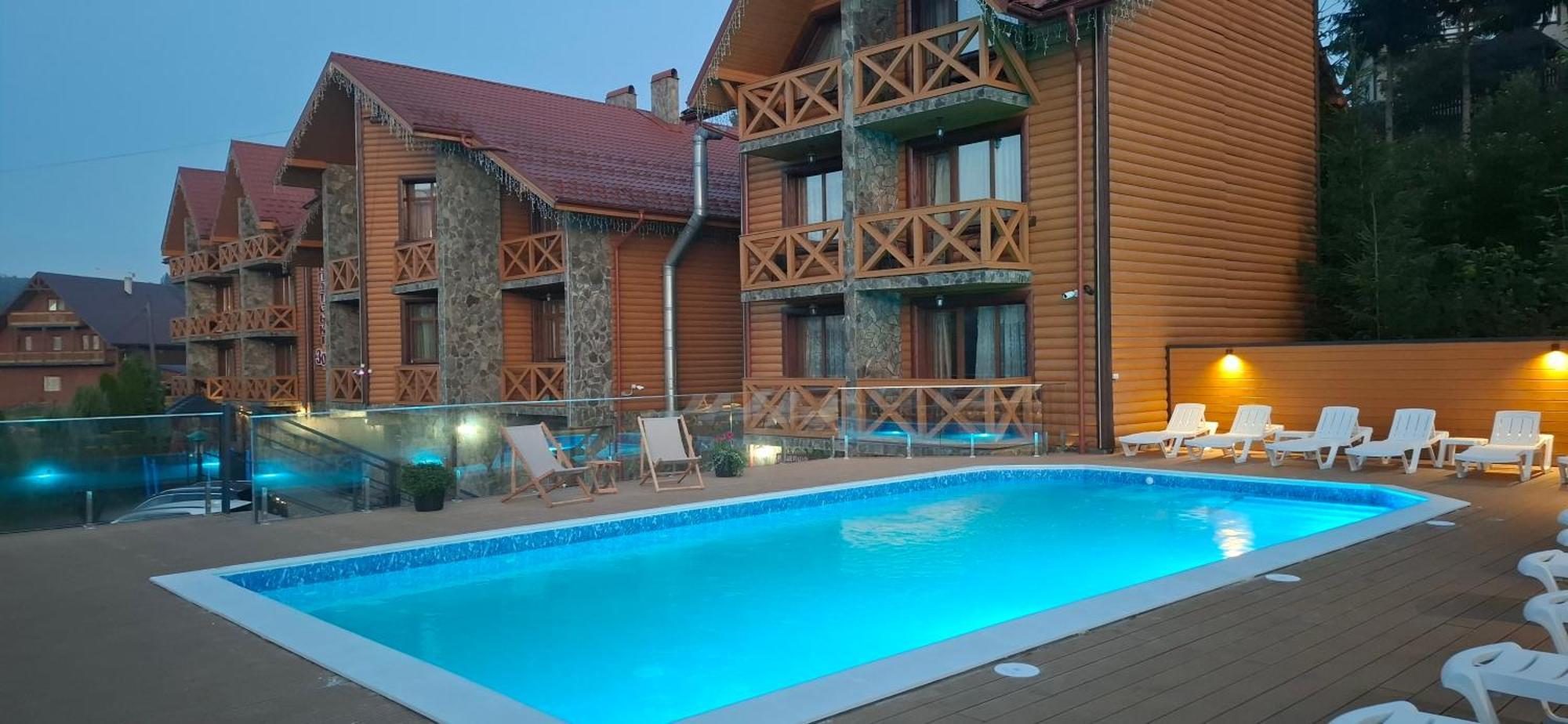 Karpatski Zori Hotel 부코벨 외부 사진