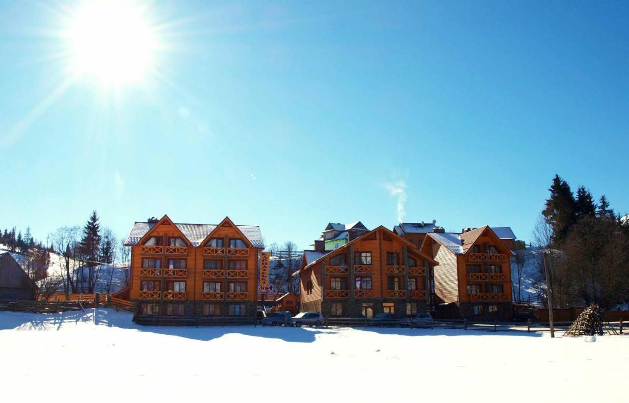 Karpatski Zori Hotel 부코벨 외부 사진